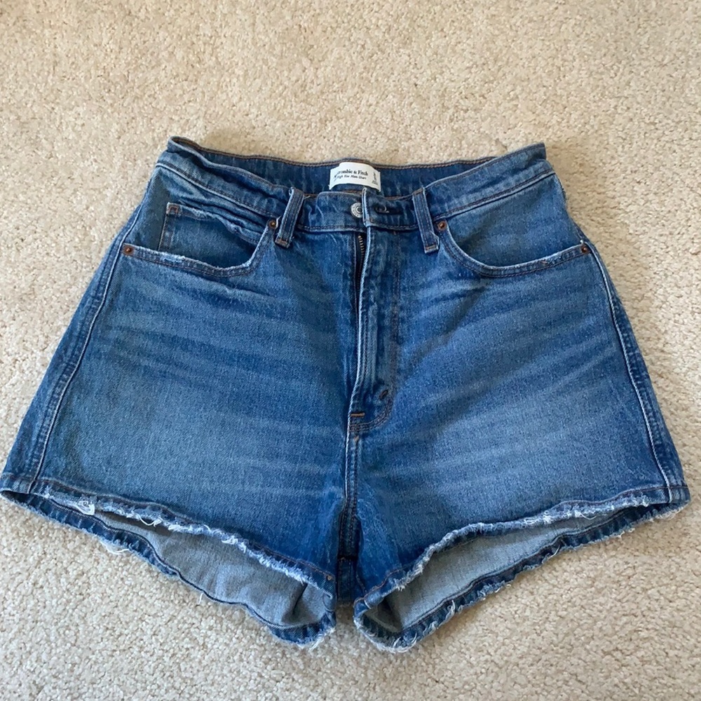Abercrombie & Fitch High Rise Mom Short